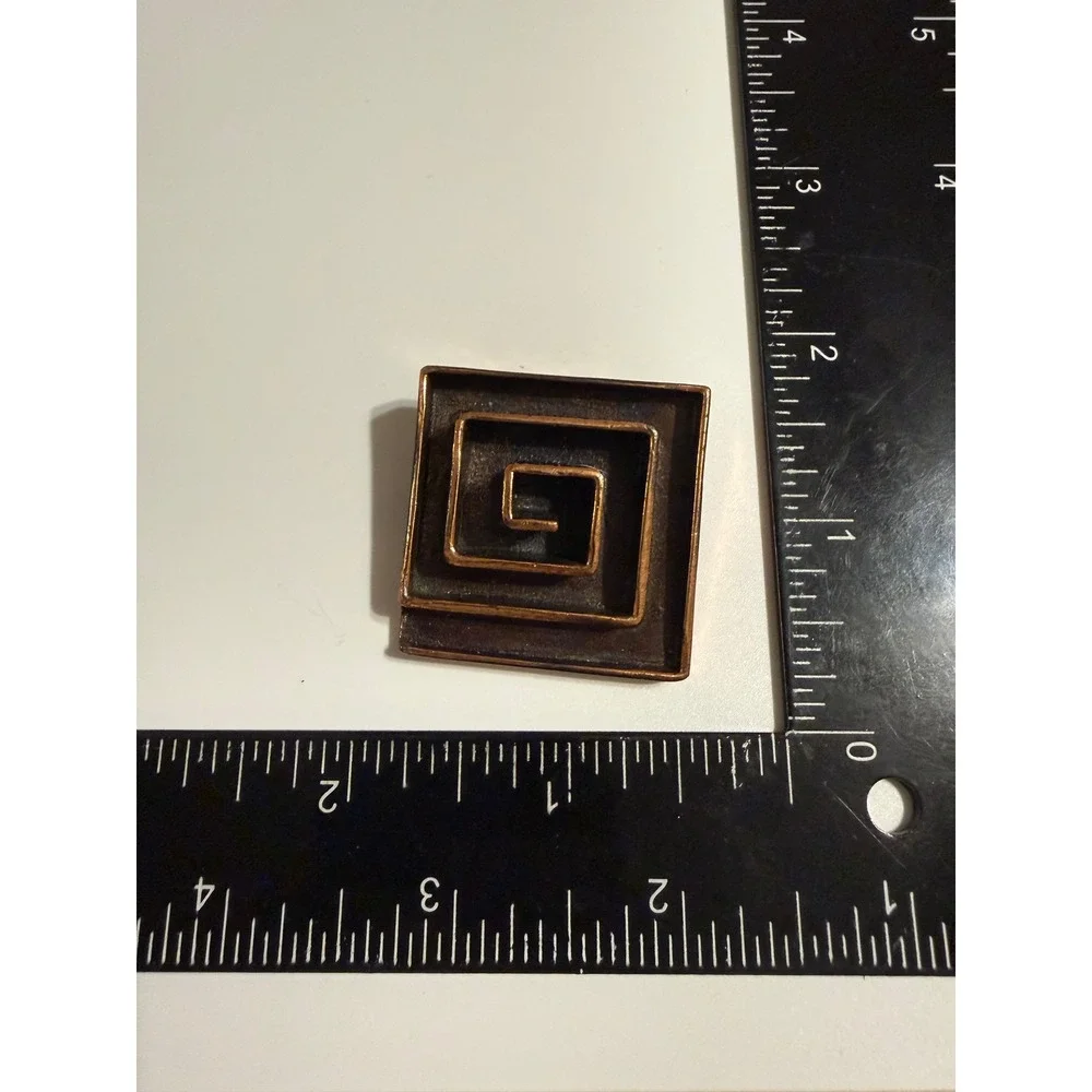 Vintage Lisner Copper Tone Brutalist Spiral Greek Key Square Brooch‎ Pin Signed